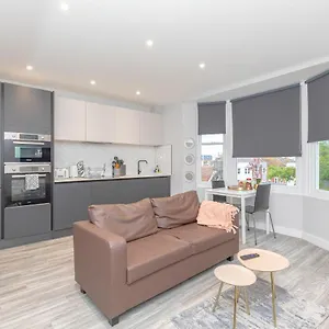 morden-supercentral-1-bedroom-flat.brighton-hotels-england.com/